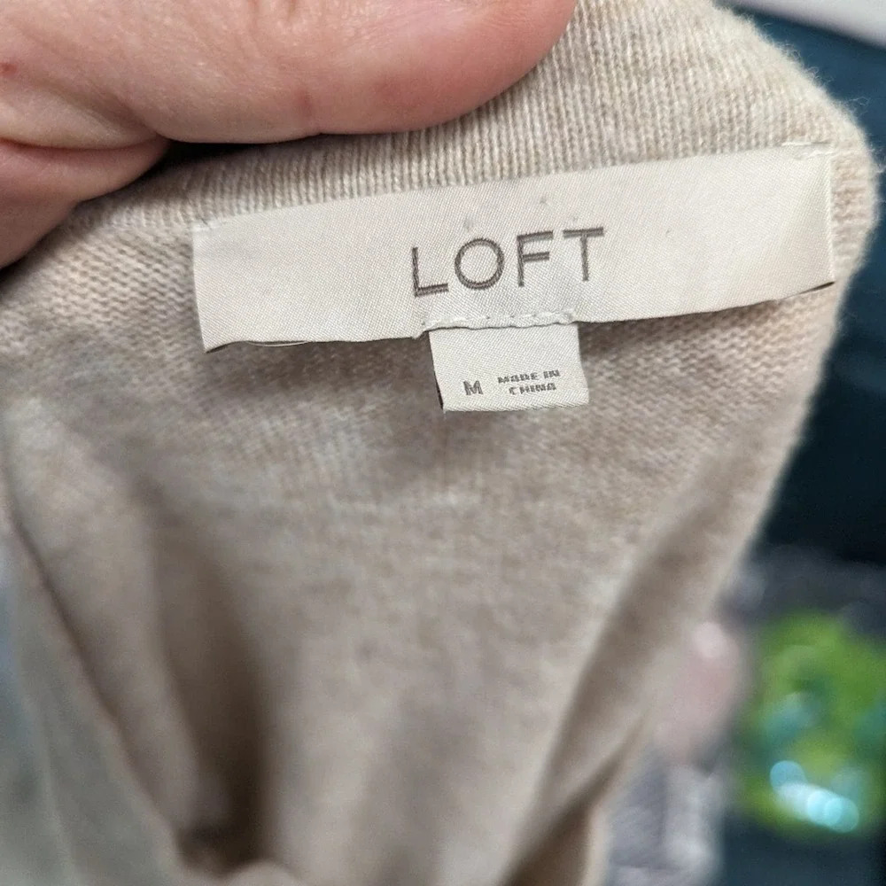 Loft Sweater - Medium - Picture 2 of 4